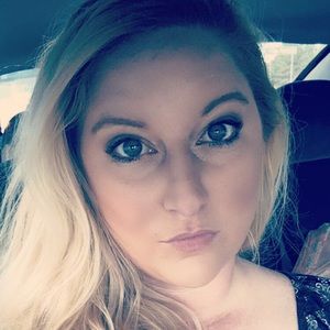 Meet your Posher, Lana